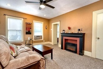 491 Central St in Saugus, MA - Building Photo - Building Photo