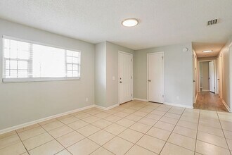 9307 Ida St in Jacksonville, FL - Building Photo - Building Photo