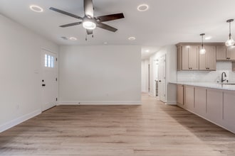 402 Jefferson St in Benton, AR - Building Photo - Building Photo