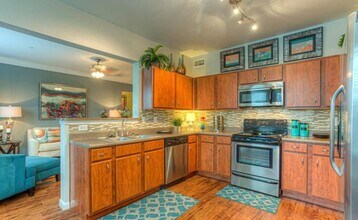 9611 Grant Rd in Houston, TX - Building Photo - Building Photo