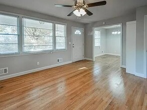 429 Bel-Air Dr in West Columbia, SC - Building Photo - Building Photo