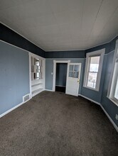 721 E McClure Ave in Peoria, IL - Building Photo - Building Photo