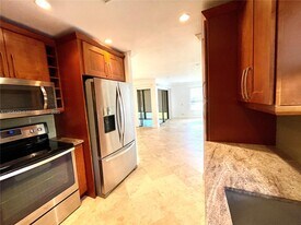 3709 Cocoplum Cir in Coconut Creek, FL - Building Photo