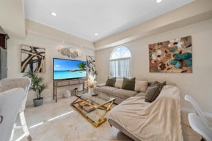 4630 University Ave in San Diego, CA - Building Photo