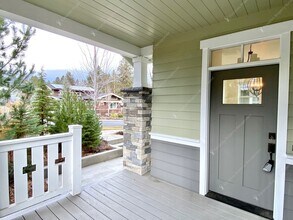 2439 NW Drouillard Ave in Bend, OR - Building Photo - Building Photo