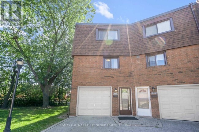 360 Sprucewood Ct
