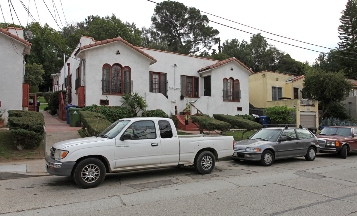 2040 Valentine St in Los Angeles, CA - Building Photo