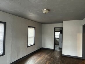 562 Durbin St in Gary, IN - Building Photo - Building Photo