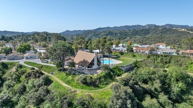 171 Comanche in Topanga, CA - Building Photo - Building Photo