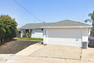 7530 Bronte Pl in San Diego, CA - Building Photo