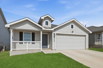 6943 Tides Trails in San Antonio, TX - Building Photo - Building Photo
