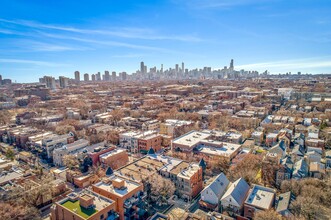 2602 N Racine Ave, Unit 2602-2 in Chicago, IL - Foto de edificio - Building Photo