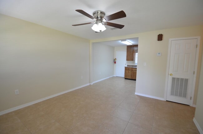 715 Greenwood St in Fort Walton Beach, FL - Building Photo - Building Photo