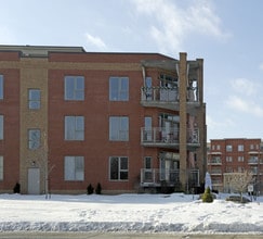 Le Condoval in Laval, QC - Building Photo - Building Photo