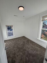 318 Cramer St, Unit 2 in Mazomanie, WI - Foto de edificio - Building Photo