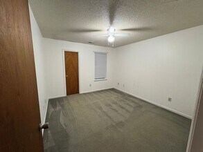 2296 Knollwood Ln in Piney Green, NC - Building Photo - Building Photo