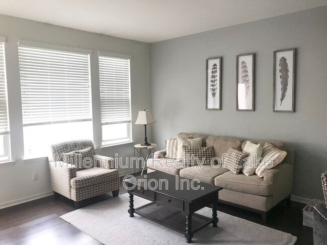 1061 N Sherman Dr in Royal Oak, MI - Building Photo - Building Photo