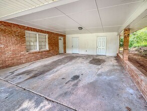 1082 Amelia Dr SW in Marietta, GA - Building Photo - Building Photo