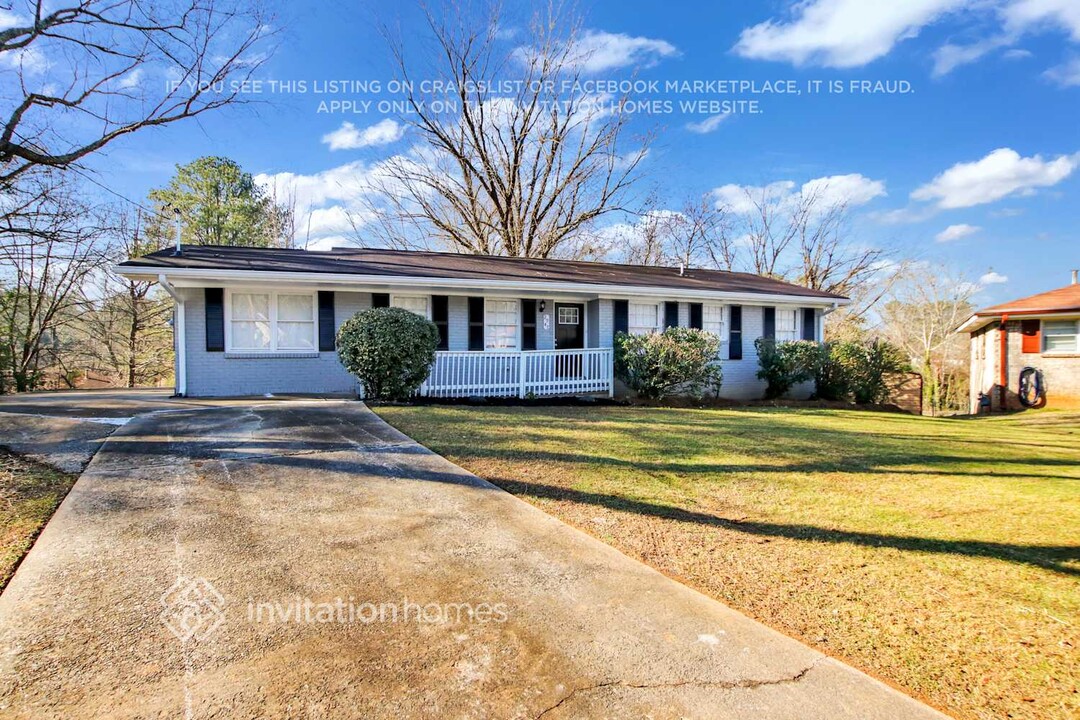 2947 Philadelphia Pl in Atlanta, GA - Building Photo