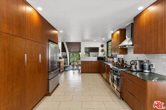 3986 Clayton Ave W in Los Angeles, CA - Building Photo - Building Photo