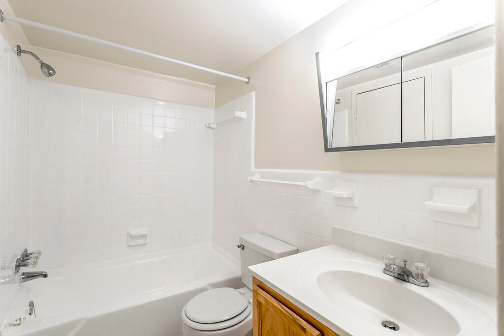 Whitehall Square Apartments in Suitland, MD