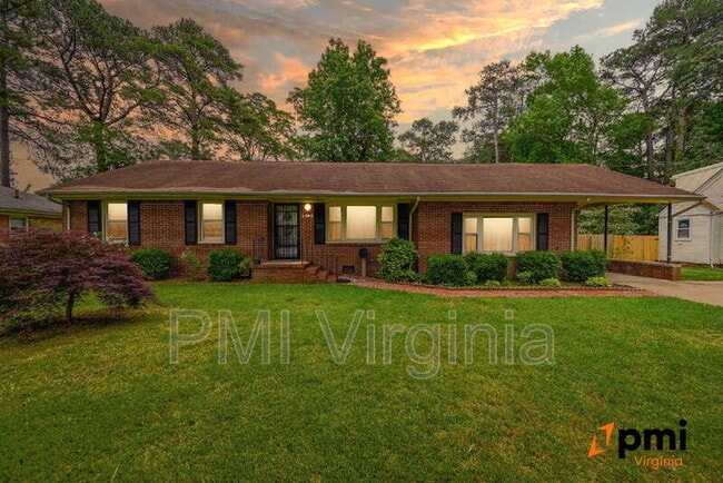 property at 812 Jasmine Ave
