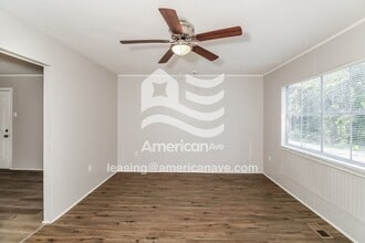 2701 Welland St in Columbia, SC - Foto de edificio - Building Photo