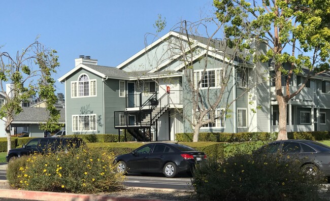 Oak Park Village Apartments in Grover Beach, CA - Building Photo - Building Photo