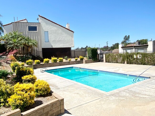 property at 756 S Garfield Ave