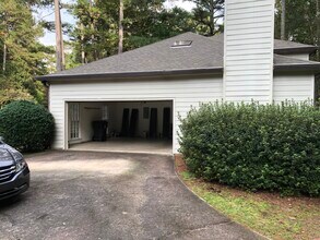 113 Burnham Rise in Peachtree City, GA - Foto de edificio - Building Photo