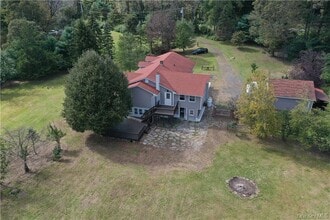 118 Booth Rd in Chester, NY - Building Photo - Building Photo