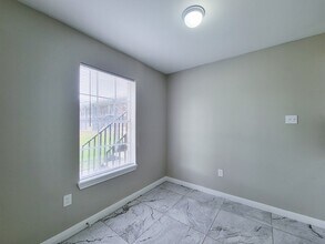 3206 Lobit Dr in Dickinson, TX - Foto de edificio - Building Photo