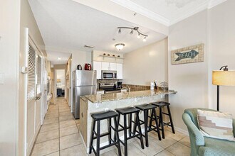 561 E Beach Blvd in Gulf Shores, AL - Foto de edificio - Building Photo