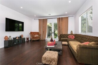 5825 Fulton Ave in Los Angeles, CA - Building Photo - Building Photo