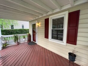 2211 Westmoreland St in Falls Church, VA - Building Photo - Building Photo