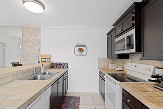 3904 39th Way in West Palm Beach, FL - Building Photo - Building Photo