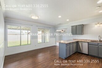 2058 W Dartmouth St in Mesa, AZ - Building Photo - Building Photo