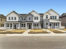 713 N Carrie St in Watkins, CO - Building Photo