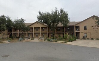 11 N 24th St in McAllen, TX - Building Photo