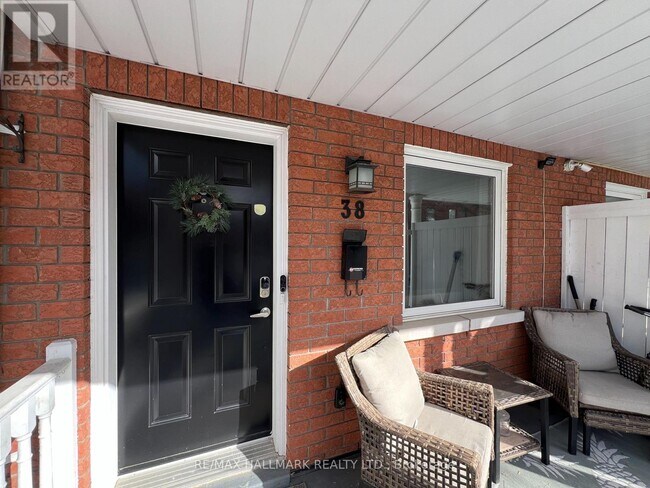 38 Norwood Terrace in Toronto, ON - Building Photo - Building Photo