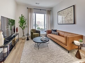 47 Broadway in Lynbrook, NY - Building Photo - Building Photo