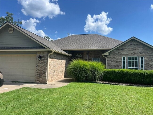 904 E McCann Rd in Rogers, AR - Building Photo - Building Photo