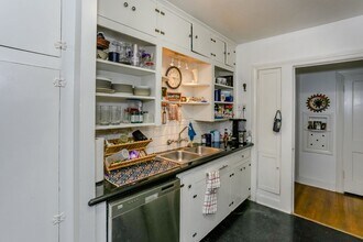 1740 Banks St in Houston, TX - Building Photo - Building Photo