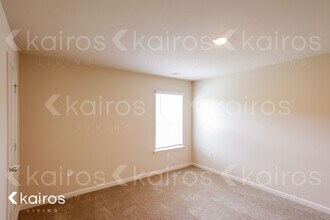 1111 Freedom Pkwy in Montevallo, AL - Foto de edificio - Building Photo