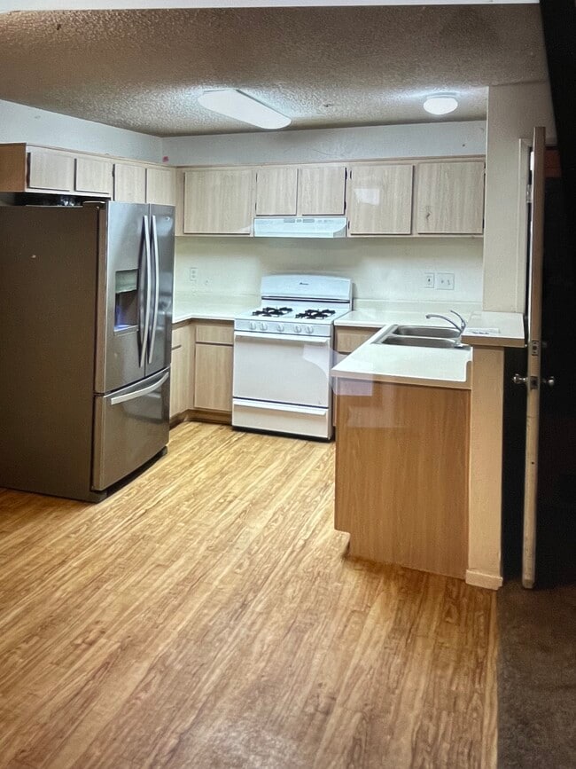 3350 Santa Maria Way, Unit Quail Meadows 201A