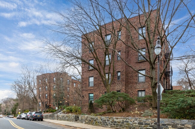 64 Sagamore Rd