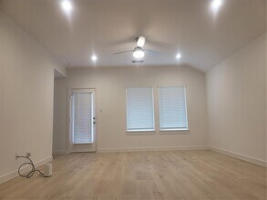 3135 Tuscany Crk in Fresno, TX - Building Photo - Building Photo