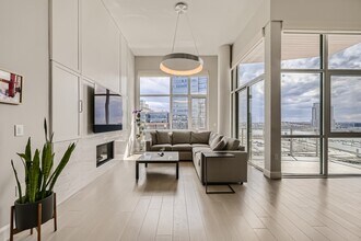 1330 Lancaster St-Unit -C802 in Baltimore, MD - Foto de edificio - Building Photo