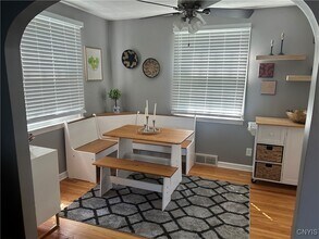 805 4th St in Liverpool, NY - Building Photo - Building Photo