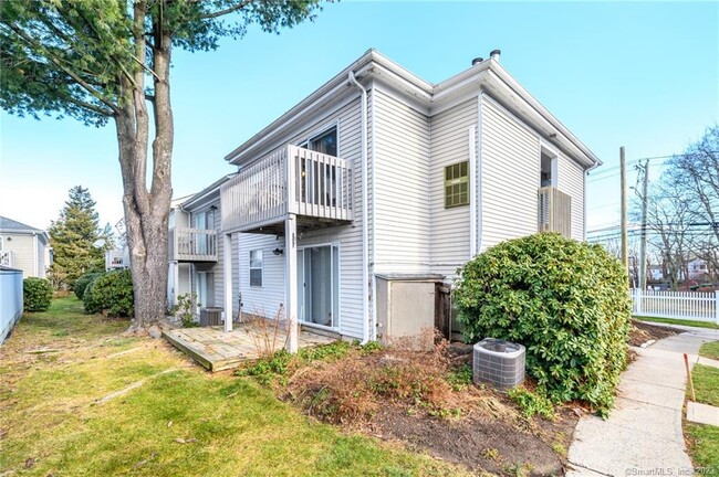 81 Park Ave in Danbury, CT - Building Photo - Building Photo